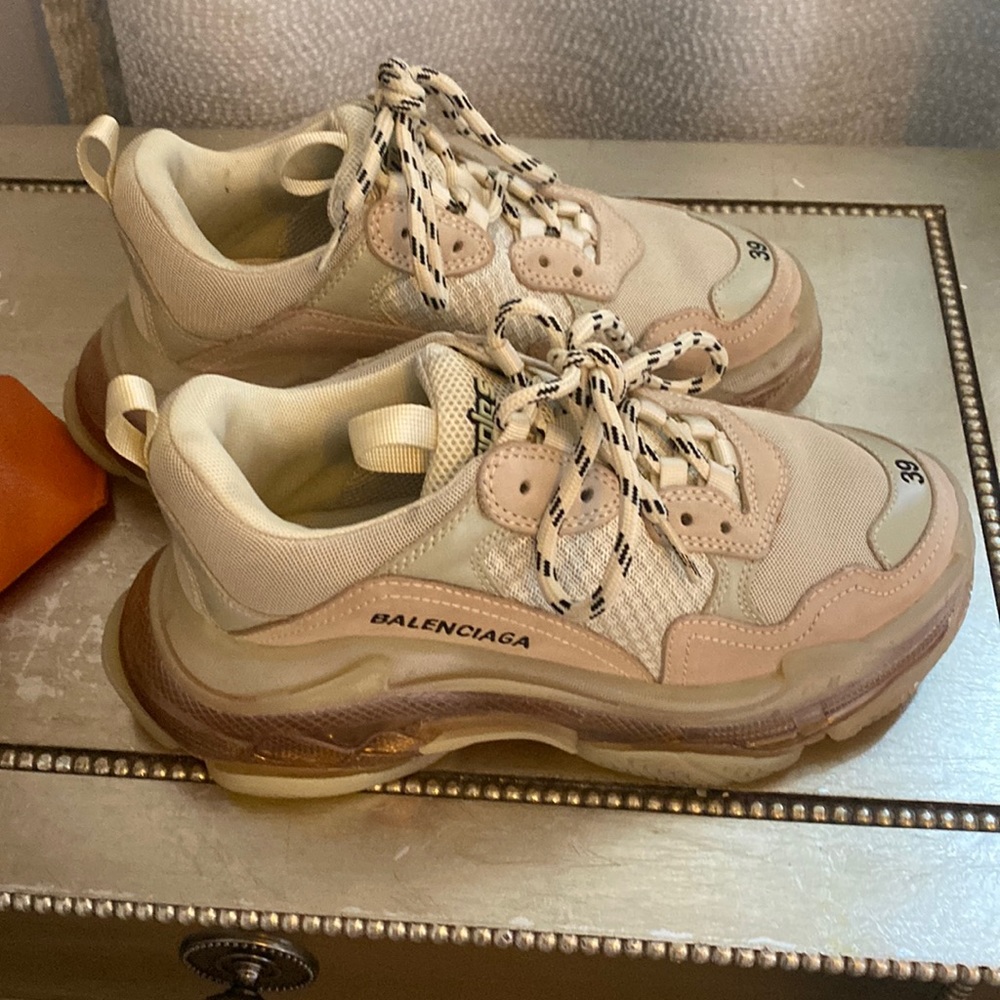 Balenciaga sneakers worn 2 times